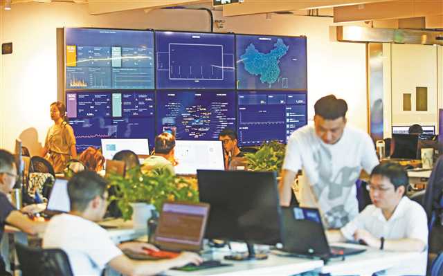 技術(shù)交流育新機(jī) 創(chuàng)新驅(qū)動(dòng)開新局——重慶加速培育高質(zhì)量發(fā)展新增長點(diǎn)